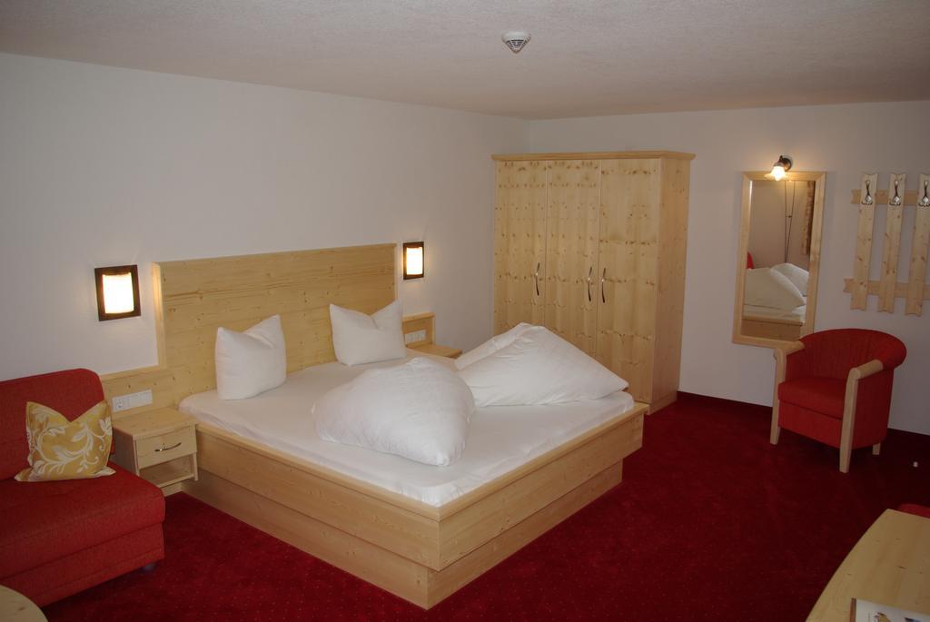 Alpenhof Pension-Garni Nauders Dış mekan fotoğraf